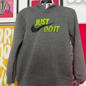 Nike Boys’ Hoodie – Size 5-6 Years – New with Tags